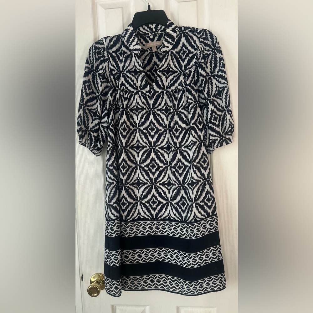 Banana Republic Black & White Patterned Dress. Size 2. EUC